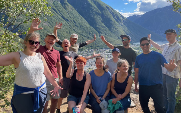 VF-tilsette på tur til Moa