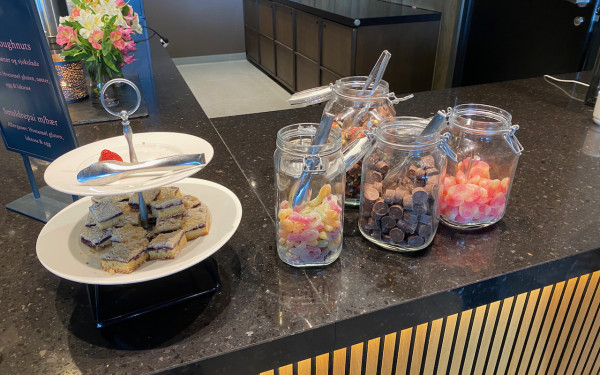 Snacks servert på hotell